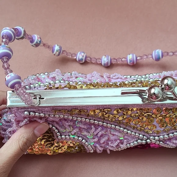 Pink and Gold Heart Beaded Clutch - Picture 8 of 12